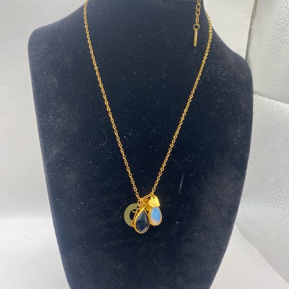 Gold and Blue Gemstone Necklace Classic Elegant Design - Picture 3 of 3